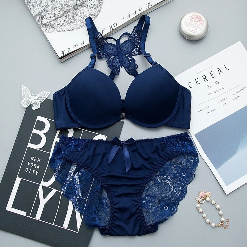Front Closure Butterfly Design Push Up Bra Set